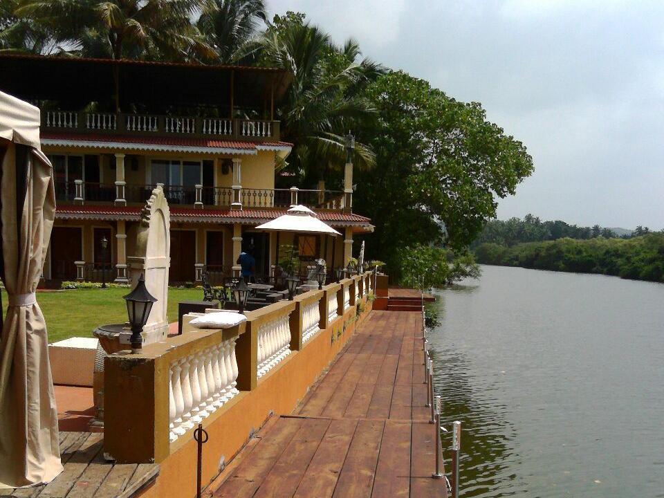 Oyo 850 Hotel River Palace Siolim Luaran gambar